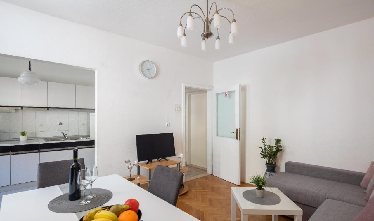 Apartment Beba Дугі-Рат Екстер'єр фото